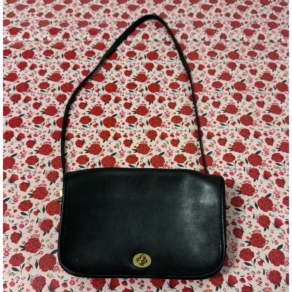 Coach Vintage Dinky Bag‎ Black Leather Crossbody Clutch 9381 USA Made